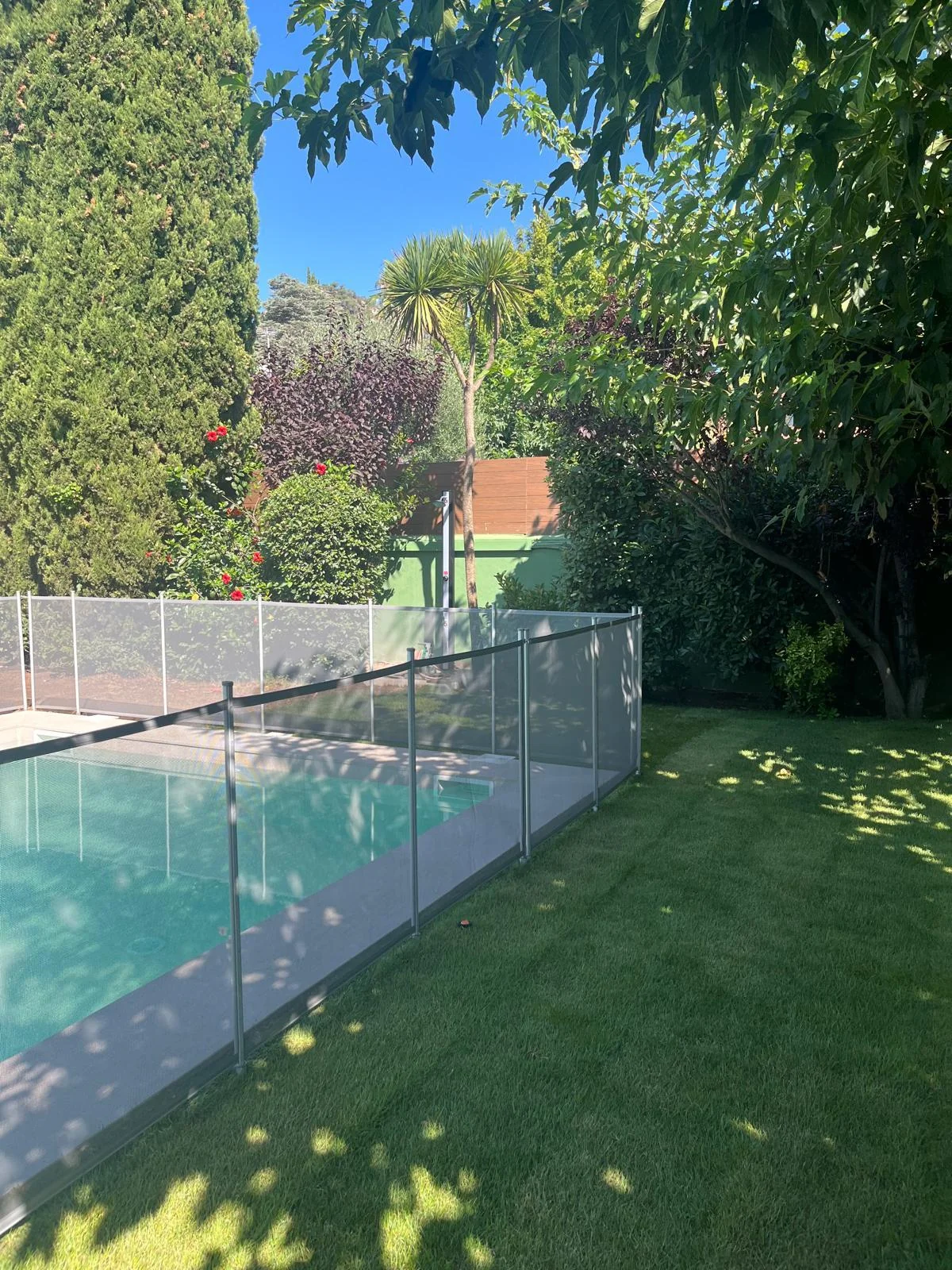 Actuació de manteniment en jardí privat